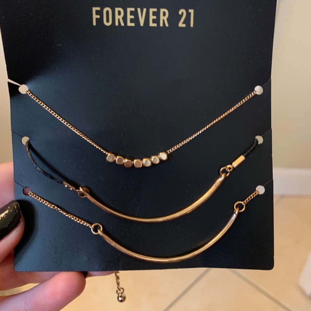 Gold dainty bracelet set of 3!
